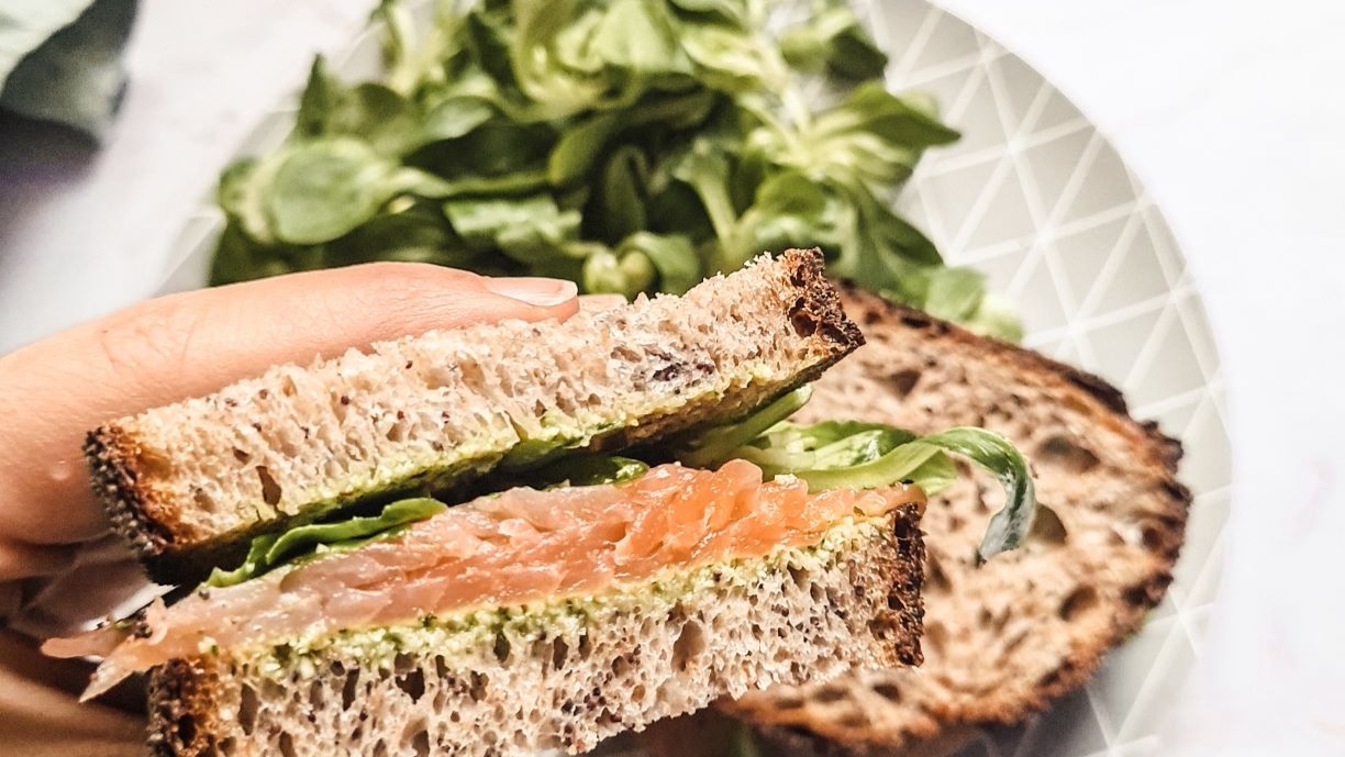 Repas de midi ou lunch pour les enfants sportifs en compétition